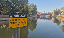 Eskişehir’de Pes Dedirten Olay! Telefonla Konuşan Adamı Porsuk’a İtti!