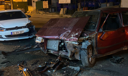 Eskişehir’de Kafa Kafaya Çarpışan İki Araç Hurdaya Döndü!