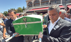 Yılmaz Büyükerşen’in Acı Günü Kardeşine Veda Etti