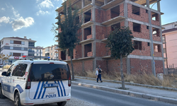 Eskişehir’de İnşaatın 4. Katından Düşen Şahıs Hastaneye Kaldırıldı!