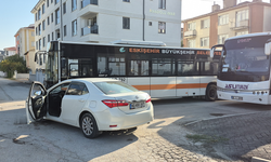 Eskişehir’de Otobüsle Otomobilin Çarpıştığı Kazada 2 Kişi Yaralandı!