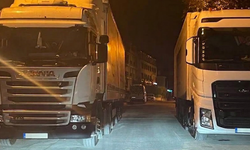 Eskişehir’de Yan Yana Park Edilen İki Tır Sürücülere Zor Anlar Yaşattı!