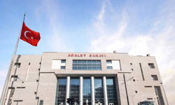 Eskişehir'de Eski Müdüre Zimmet Ve Sahte İmza Davası!