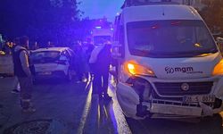 Eskişehir'de Korkutan Kaza! Servis ile Otomobil Çarpıştı!