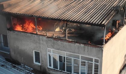 5 katlı apartmanın çatı katında yangın çıktı!
