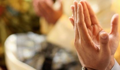 100 kere okuyun: Cuma günü sela ile ezan arası okunacak dua!