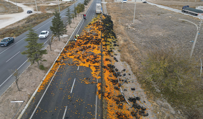 Afyonkarahisar’da Tır Kazası: Yol Trafiğe Kapandı