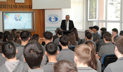 Nadir Küpeli Atatürk Mesleki Lisesi Öğrencileriyle Deneyimlerini Paylaştı