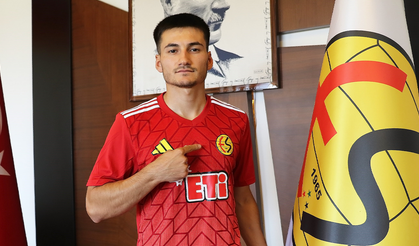 Eskişehirspor Yeni Sağ Bek Transferini Duyurdu