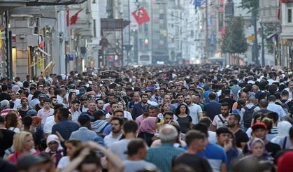 Türkiye’de Endişe Verici Düşüş Genç Nüfus Hızla Azalıyor