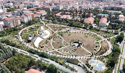 Eskişehir Millet Bahçesi'nde Kriz Büyüyor! Cumhurbaşkanının Adı Bile Silindi