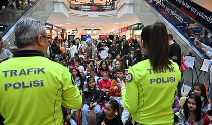 Eskişehir Polisinden Çocuklara Anlamlı Farkındalık Etkinliği
