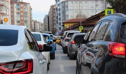 Eskişehir’de Araç Yoğunluğunda Dikkat Çeken Artış!