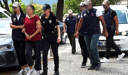 Eskişehir'deki Evine Baskın Düzenlenmişti! Darbeci Hainin Ablası Adliyeye Sevk Edildi!
