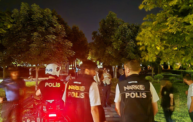 Eskişehir Emniyetinden Parklara Gece Baskını