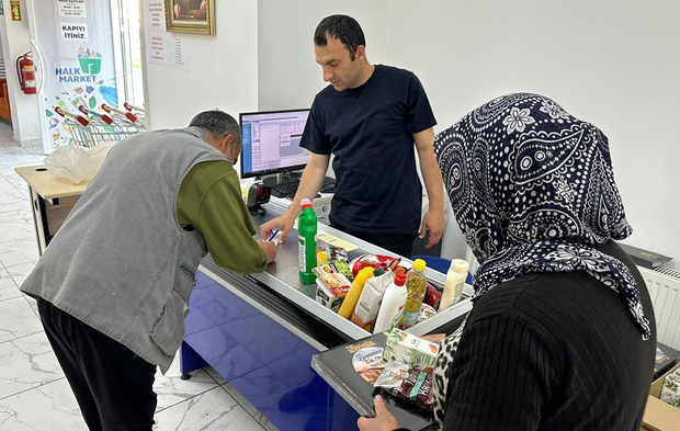 Eskişehir'de Destekler Büyüyor! Halk Kart Bakiyesi Artırıldı