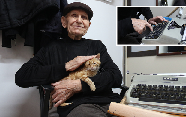 Eskişehir’de 65 Yıllık Arzuhalci İlk Günkü Aşkla Çalışıyor!