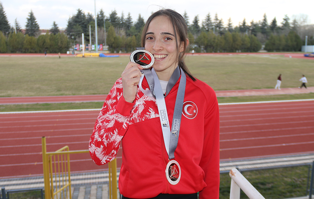 Eskişehirli Genç Sporcu 30 Yıl Sonra Bir İlke İmza Attı!