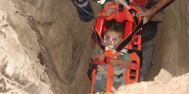 3 metrelik kuyuya düşen 2 yaşındaki Aybars kurtarıldı