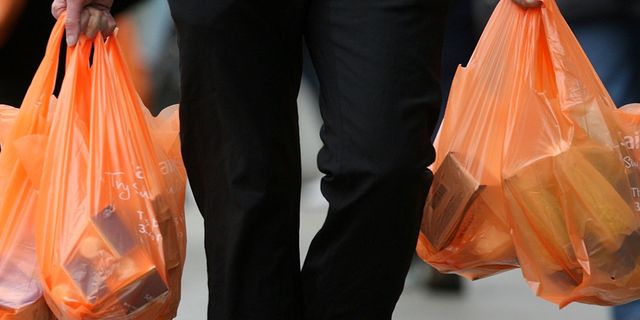 Eskişehir'i ikiye bölen tartışma; "Poşet fiyatları artmalı mı?"
