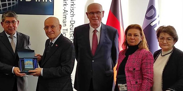 Odunpazarı Belediye Başkanı Kazım Kurt Almanya'ya gitti