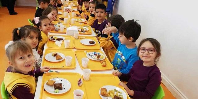 Eskişehir'de 12 bin öğrenciye ücretsiz yemek verilecek!