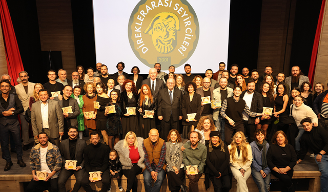 Eskişehir Tiyatrolarına Direklerarası Seyircileri'nden 6 Ödül