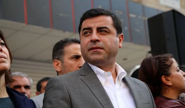 Demirtaş’tan Fesih Mesajı: Tarihi Adımı Coşkuyla Karşılıyoruz