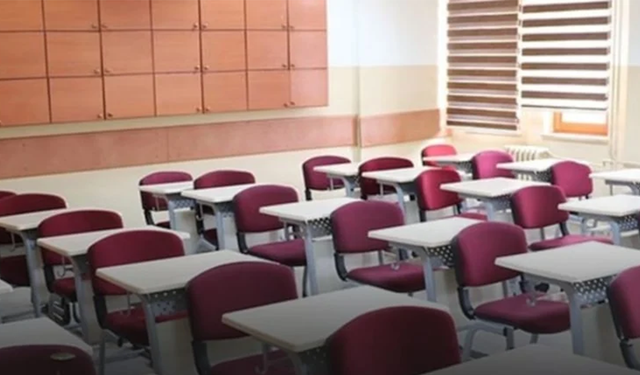 Hayalet Sınıflar Ortaya Çıktı: Yüzlerce Kişinin Diploması İptal Edildi!