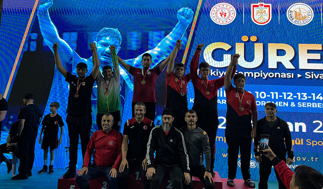 Eskişehirli Güreşçiler Türkiye Şampiyonasında Zirvede