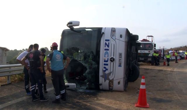 Yolcu Otobüsü Devrildi! Hayatını Kaybedenler Var