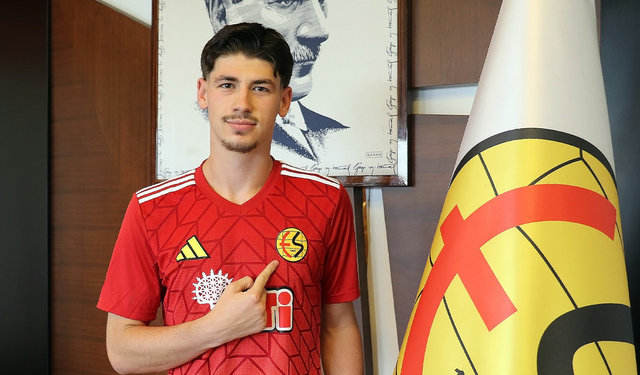 Eskişehirspor Genç Hücum Oyuncusunu Kadrosuna Kattı