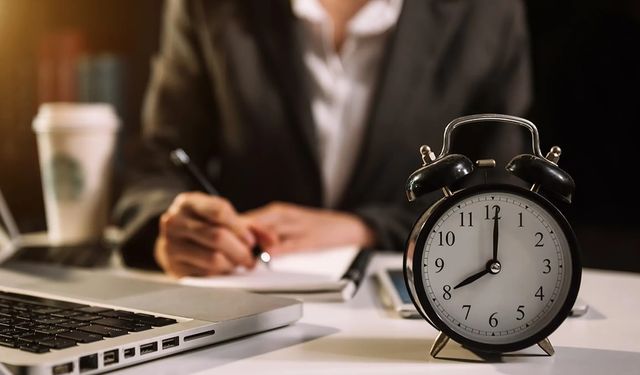 Çalışanlara Müjde! 14 Gün İzinle 43 Gün Tatil Mümkün!