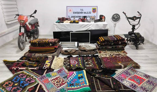 Eskişehir’de 20 Evi Soyan Mezarcı 2 Hırsız Yakalandı!