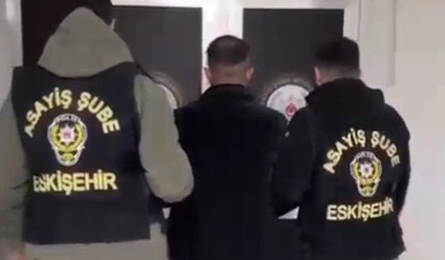 Eskişehir’de 19 Yıl Cezayla Aranan Firari Yakayı Ele Verdi!