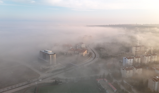 Eskişehir’de Yoğun Sis Büyüleyici Manzaralar Sundu!