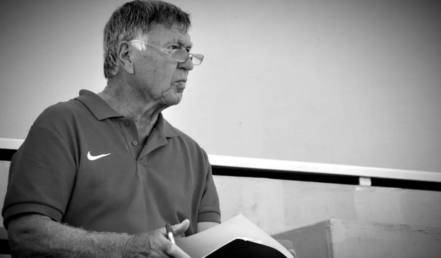 A Milli Futbol Takımı Eski Teknik Direktörü Hayatını Kaybetti!