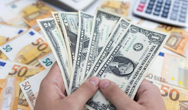 1 Nisan Döviz Fiyatları Rekor Seviyede İşlem Görüyor!
