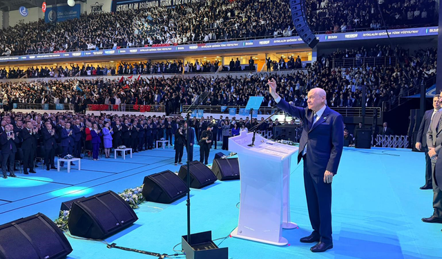 MHP Lideri Bahçeli: Kılıcın Yanına Algoritma, Sancağın Yanına Yazılım Eklendi!