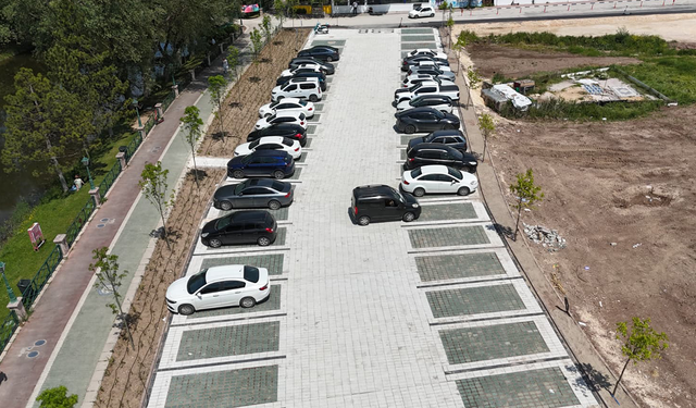 Eskişehir'de Bir Ücretsiz Otopark Daha Hizmete Girdi!
