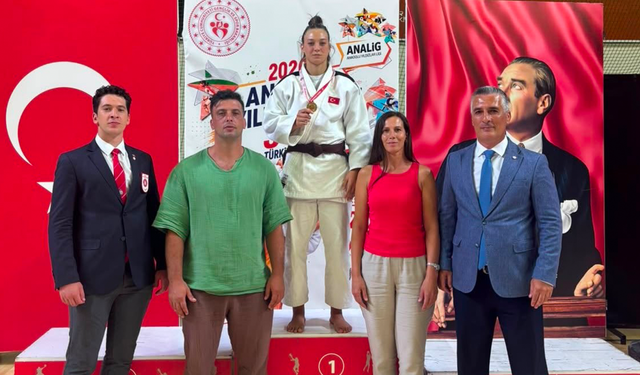 Eskişehirli Genç Sporcudan Türkiye Şampiyonluğu!