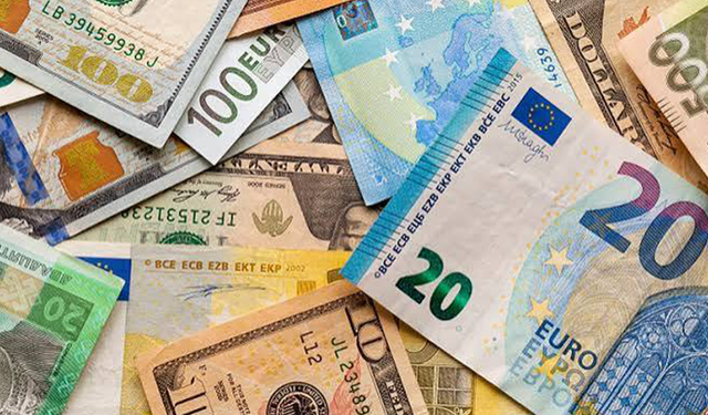 21 Ekim Döviz Fiyatları! Dolar Zirveyi Zorluyor!
