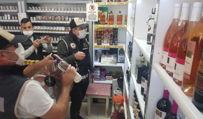 Kaçak ve sahte alkol ticaretinin önlenmesi maksadıyla, İl Emniyet Müdürlüğü Kaçakçılık ve Organize Suçlarla Mücadele Şube Müdürlüğü (KOM) koordinesinde; İl Sağlık Müdürlüğü, İl Tarım ve Orman Müdürlüğü ve Vergi Dairesi Başkanlığı görevlileriyle birlikte gerçekleştirilen denetimler devam ediyor.