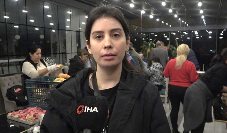 Her gün 2 bin adet sandviç hazırlayıp depremzedelere gönderiyorlar
