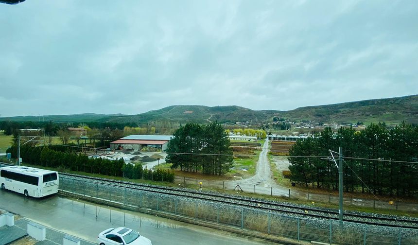 Eskişehir’de Orhangazi mahallesi Ömür mevkiinde
160 metrekare 3+1 ev
İLETİŞİM: Handan Dedeoğlu
0 555 677 88 46
