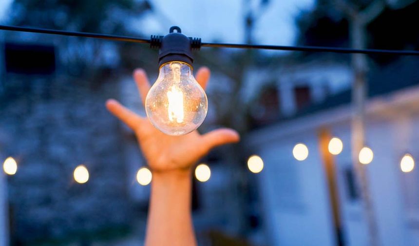 Osmangazi Elektrik Dağıtım AŞ Şebeke tesis, bakım onarım çalışmaları nedeniyle23.10.2023-12:00 -23.10.2023-18:00tarihi ve saatleri arasında aşağıda belirtilen bölgelerde elektrik kesintisi yaşanacaktır. MERKEZ - FEVZİÇAKMAK : KORAY SOKAK , ZÜMRÜTEVLER SOKAK , 9738 SOKAK , 9739 SOKAK , 9740 SOKAK , 9741 SOKAK , 9742 SOKAK , 9743 SOKAK , 9744 SOKAK , 9745 SOKAK , 9746 SOKAK , 9747 SOKAK , 9748 SOKAK , 9749 SOKAK , 9750 SOKAK , 9751 SOKAK , 9752 SOKAK , 9753 SOKAK , 9754 SOKAK , AYRIYOL SOKAK Sebzeciler-Fevziçakmak çıkış bakım çalışması Bu bölgelerde yapılacak çalışmalar erken tamamlandığı takdirde ilan edilen iş bitim saati beklenmeksizin elektrik verilecektir.
