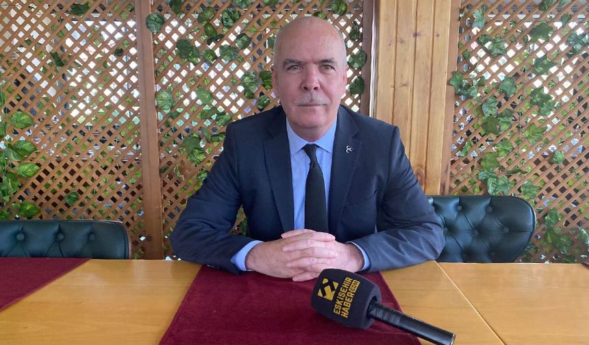 MHP Eskişehir İl Başkanı İsmail Candemir şu ifadeleri kullandı;
"Sayın Cumhurbaşkanının Eskişehir programı Gazze’deki olaylar nedeniyle iptal edildi. Aynı hassasiyeti Eskişehir Büyükşehir Belediyesinden de bekliyoruz. Gülşen konseri de ertelenmeli. İnşallah nice 100 yılları kutlayacağız ancak yaşanan olaylar bizden ayrı olaylar değil. Hassas davranmak gerekiyor."