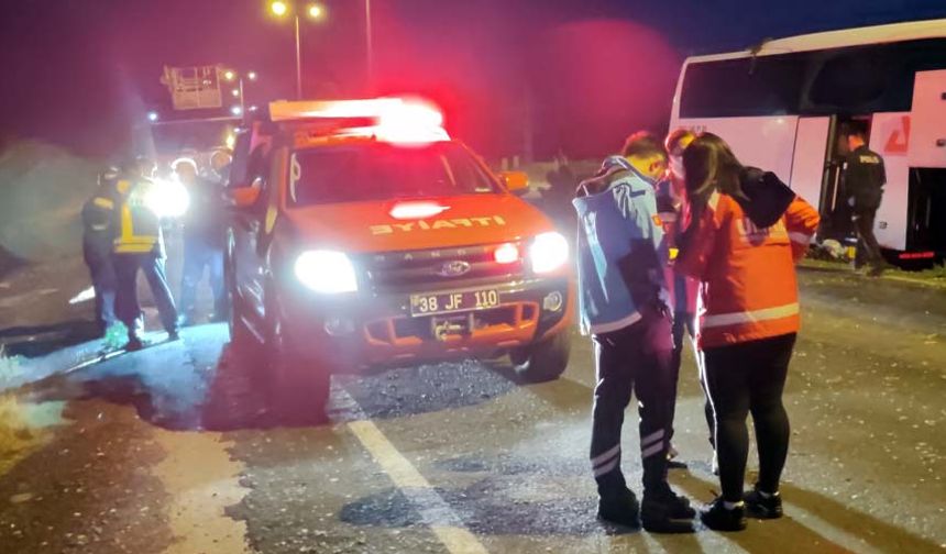 Kaza saat 05.00 sıralarında Kayseri'nin İncesu ilçesinin Kumbağları mevkisinde meydana geldi. 