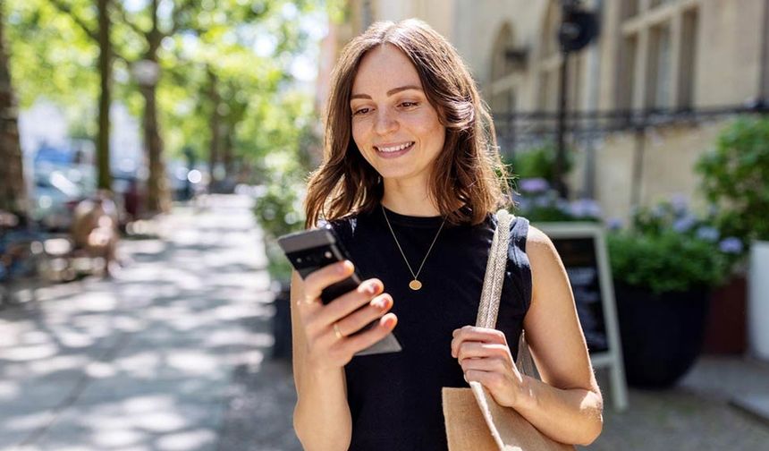 7 milyona yakın üniversite öğrencisi teknolojik cihaz ve internet desteğinden bugünden itibaren yararlanacak.