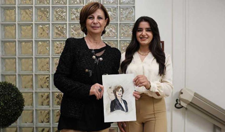 Eskişehirli iç mimar Ecem Nurşen Kaplan kadın belediye başkanlarının portrelerini çizdi!